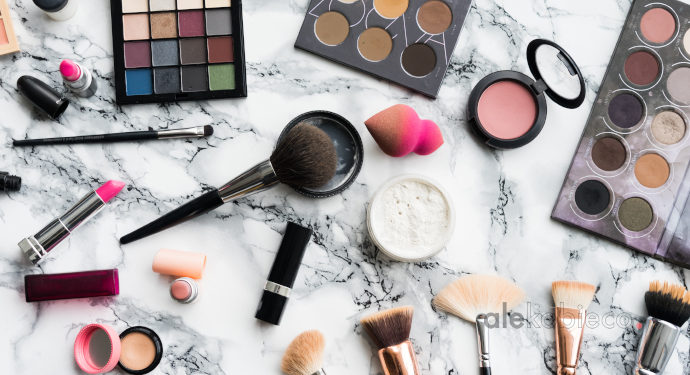 Baza pod makijaż – jak wybrać najlepszą?